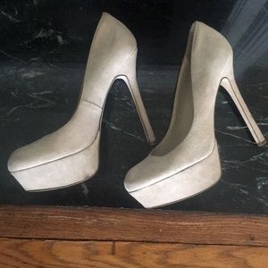 STEVE MADDEN platform heels!